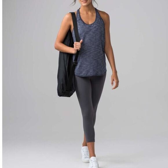 LULULEMON Essential Tank Sz 4 Heathered Deep Navy - Picture 2 of 6